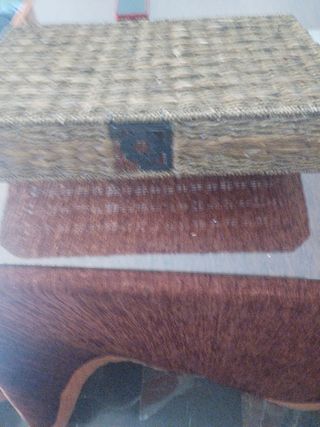 Lote Bandeja mimbre y cesta marrón