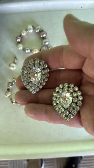 Bisutería años 80: Pulseras & Colgantes