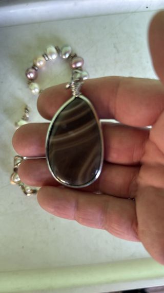 Bisutería años 80: Pulseras & Colgantes