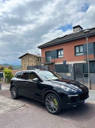 PORSCHE CAYENNE S E-HYBRID 416cv