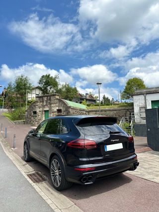 PORSCHE CAYENNE S E-HYBRID 416cv