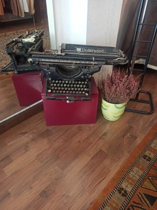 Máquina de escribir antigua