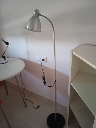 Lámpara pie de Ikea