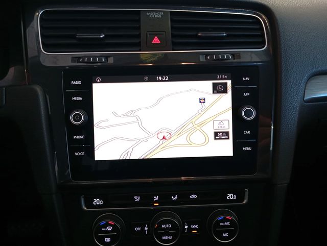 VOLKSWAGEN GOLF 1.6TDI / 115CV AUTO / 2019