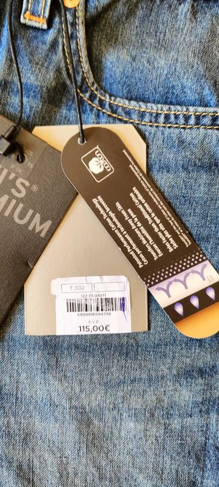 Levi's 510 Skinny® Jeans - T302 (30x32) nuevos a e