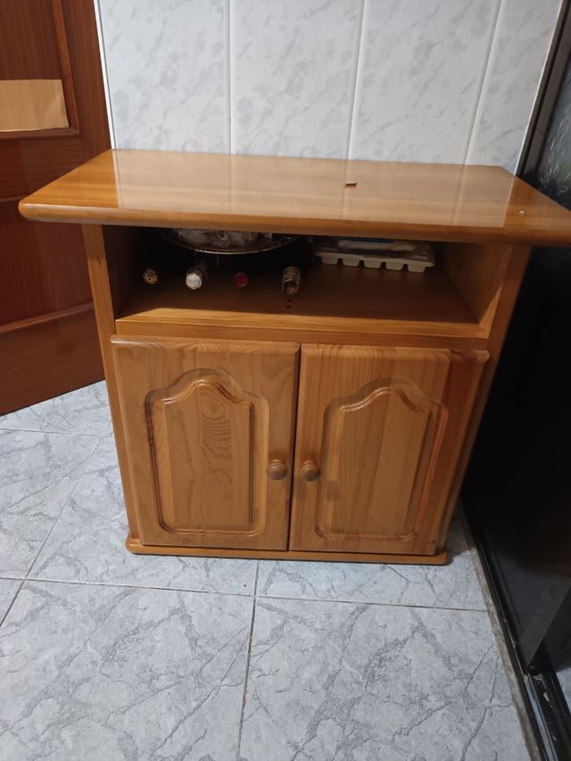 Mueble TV madera marrón