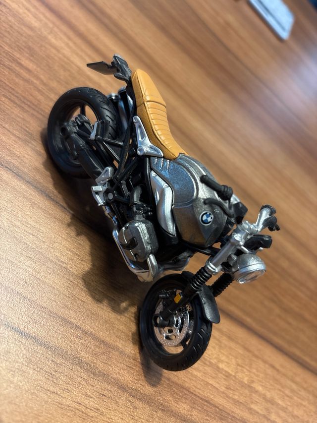 Miniatura BMW R nineT Scrambler Maisto