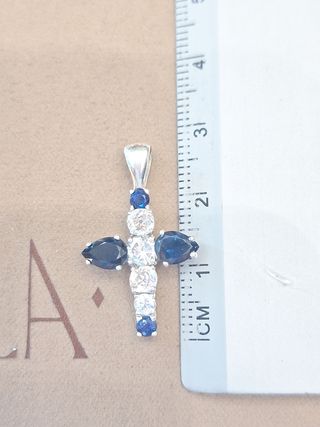 Cruz oro- Diamantes y zafiros