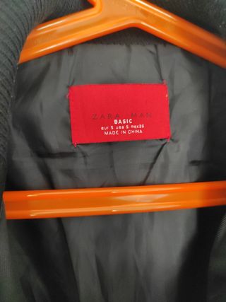 Cazadora Zara Basic negra - Talla S
