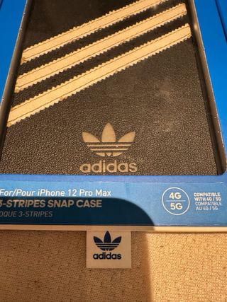 IPHONE12P.MAX. 7 fundas 5 protector camara 2 crist