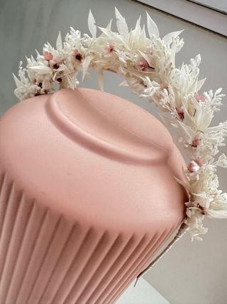 Tocado flores preservadas niña