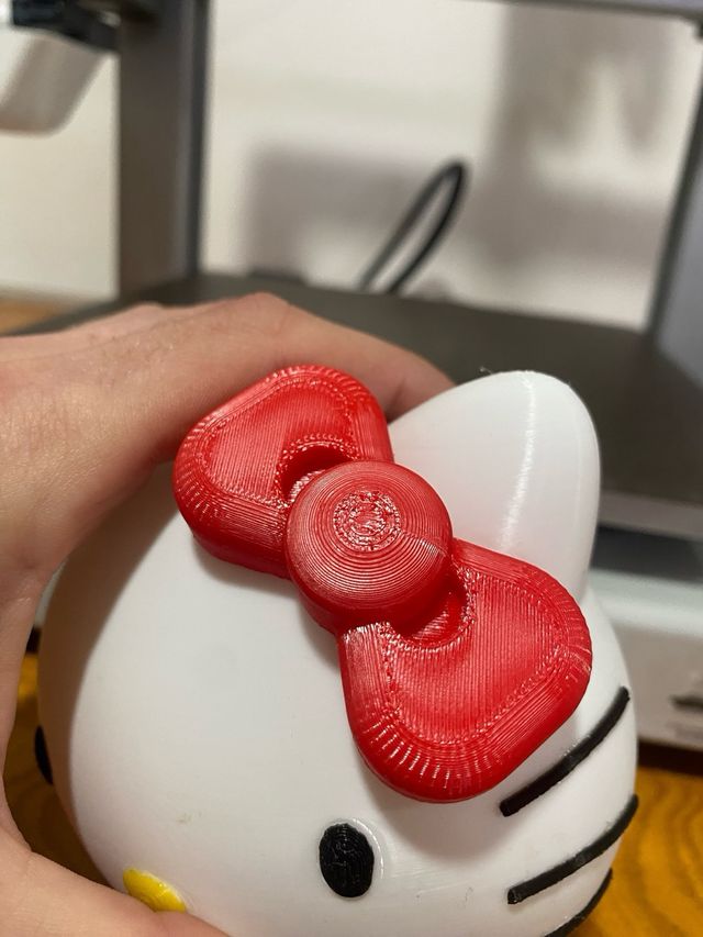 Lámpara Hello Kitty - ¡Ilumina tu Espacio con Dulzura y Estilo!