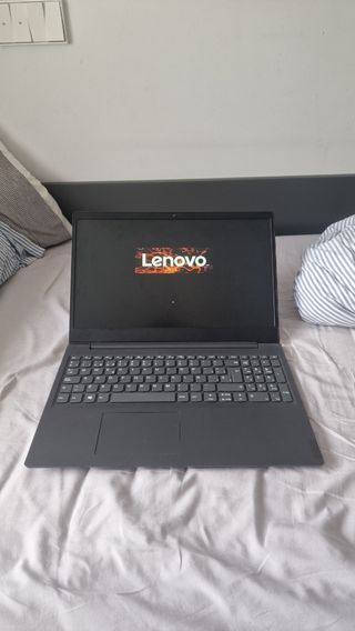 Portátil Lenovo Negro