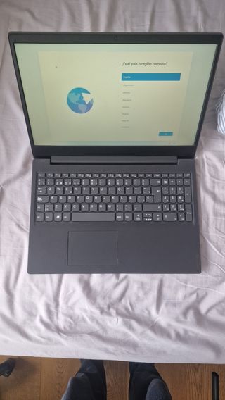 Portátil Lenovo Negro