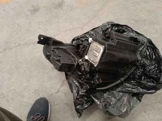 Faro LED Captur - Óptica nueva