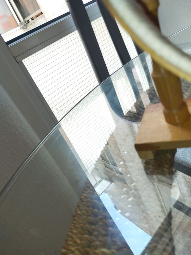 Antiguo costurero bordado