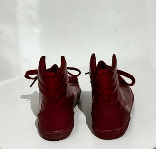 Zapatillas Zara rojas altas