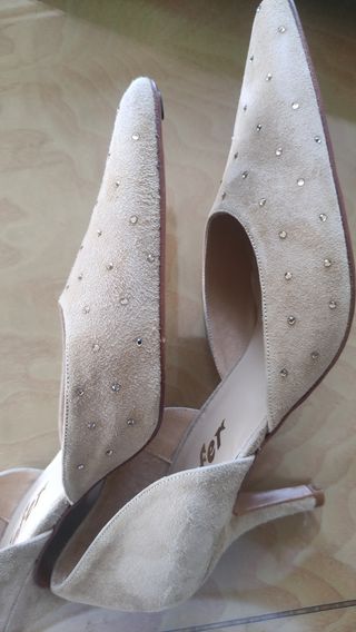 Preciosos zapatos Stilettos