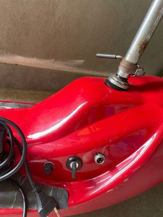 Patinete eléctrico Coca-Cola