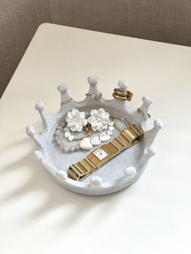 Joyero Corona - ¡Guarda tus Tesoros con Estilo Real!