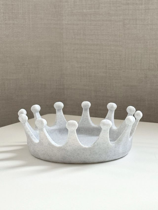 Joyero Corona - ¡Guarda tus Tesoros con Estilo Real!