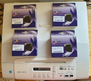 Impresora Brother DCP-197C blanca