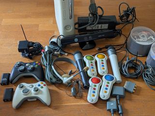 Xbox 360 blanca + accesorios