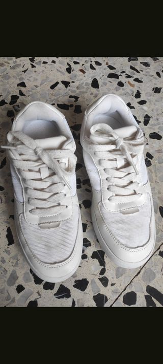 Zapatillas Zara blancas - T37