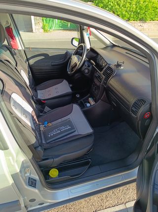 Opel Zafira 2002