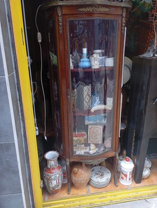 Vitrina antigua Luis XV