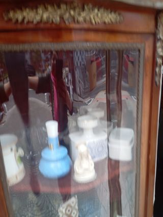 Vitrina antigua Luis XV