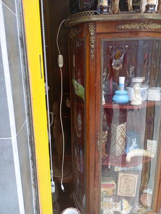 Vitrina antigua Luis XV