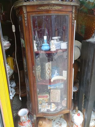 Vitrina antigua Luis XV