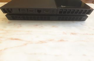 PS4 500 GB efecto espejo