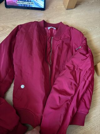 Chaqueta bomber roja