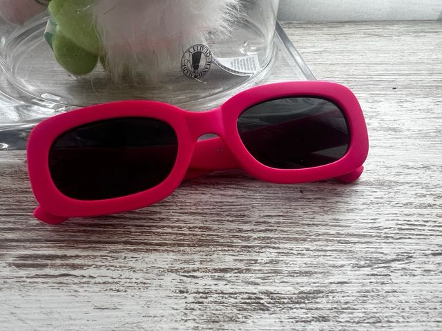 Gafas sol niños 6 unifades 2 son nuevas.