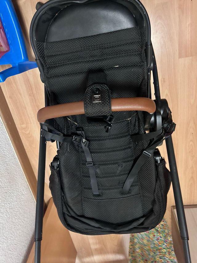 Carro bebé usado prscticamente 7 meses como nuevo
