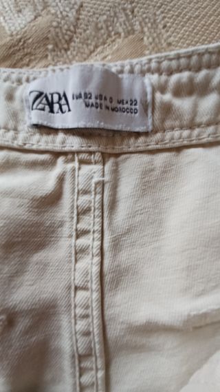 Top Pacific Republic + Pantalones zara