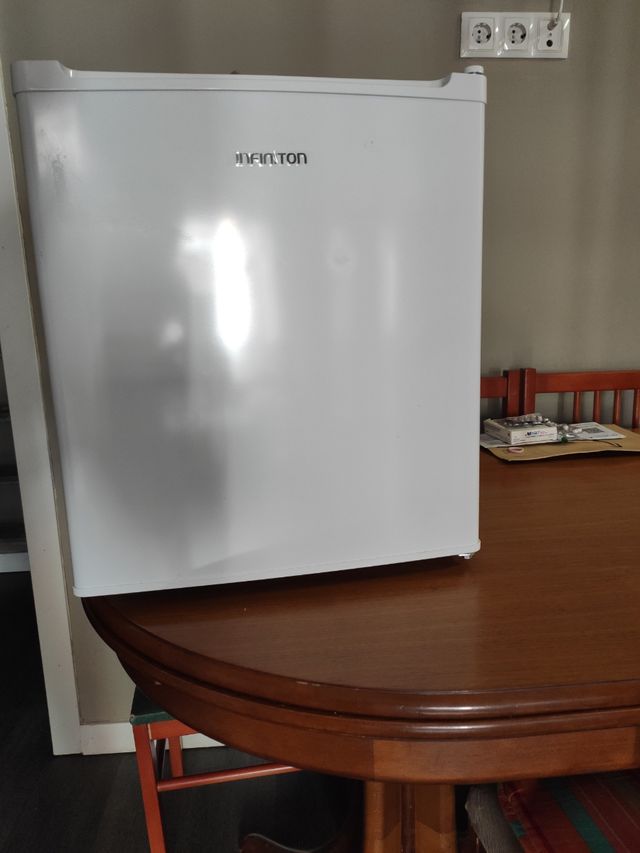 Mini nevera Infiniton