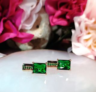 Pendientes circonita verde