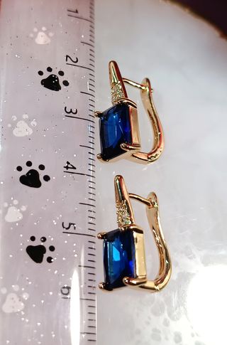 Pendientes con circonita azul