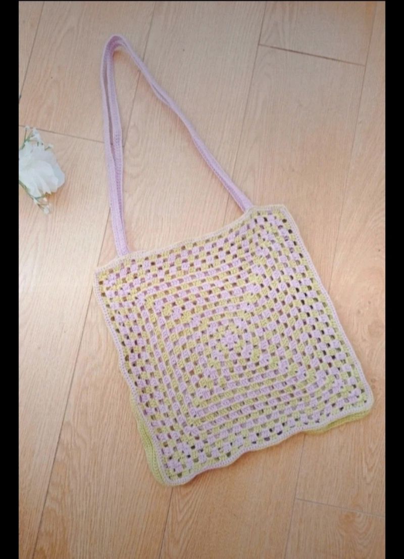 Bolso crochet verde y rosa de segunda mano por EUR en Albacete