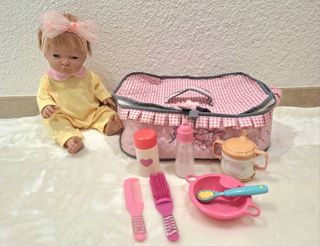 Canastilla "De Cuevas" con muñeca