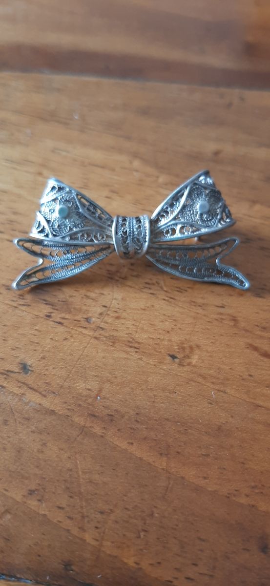 Spilla antica filigrana