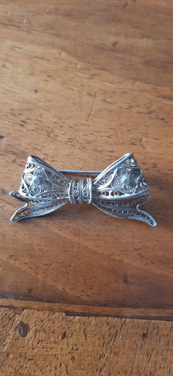 Spilla antica filigrana