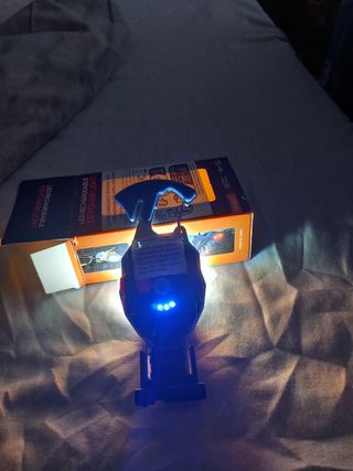 Llavero luminoso multiuso.