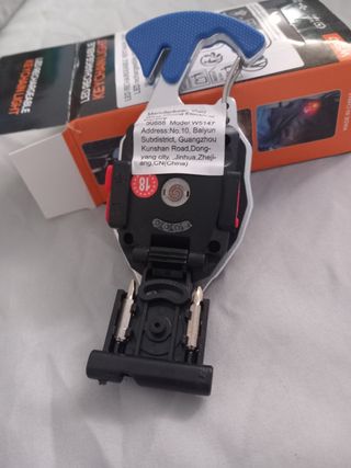 Llavero luminoso multiuso.