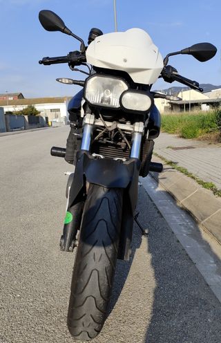 BMW F800R - Moto en perfecto estado