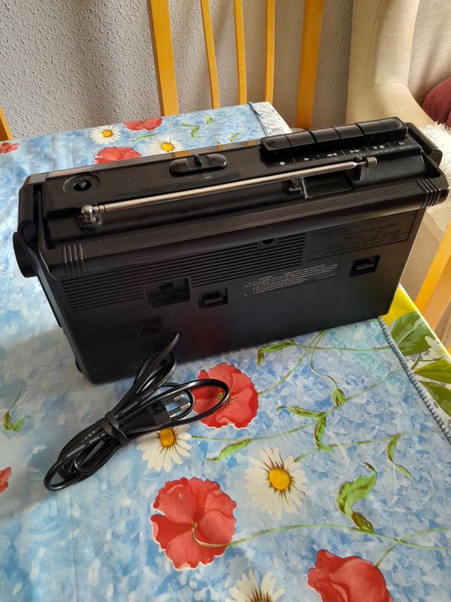 Radiocasete Sanyo vintage