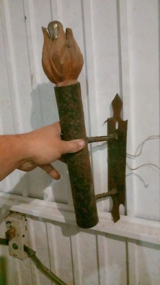 Candelabro antiguo - Metal y madera